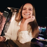 Amy Walldorf Headshot.